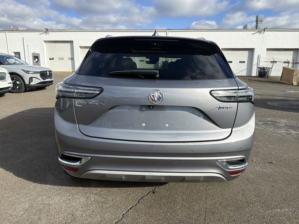 Used 2021 Buick Envision Avenir w/ Technology Package II image 4