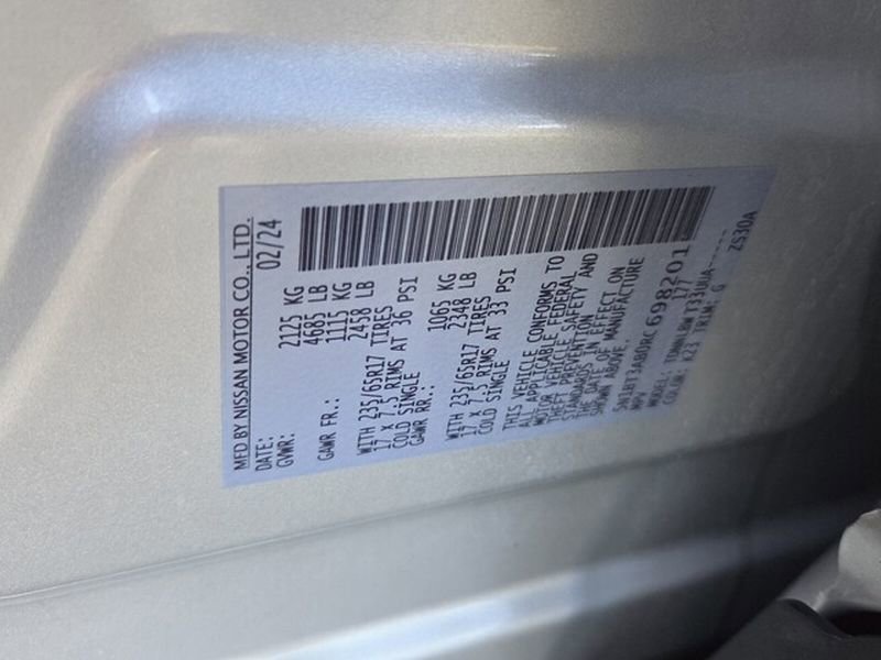 Used 2024 Nissan Rogue S image 7