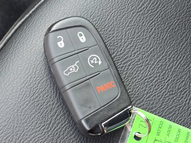 New 2026 Jeep Compass Limited w/ Sun, Sound & Navigation Group AWD/4WD image 41