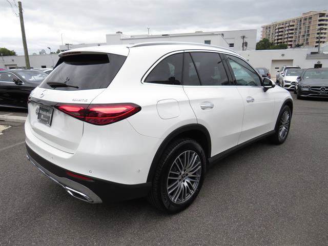Used 2026 Mercedes-Benz GLC 300 4MATIC image 4