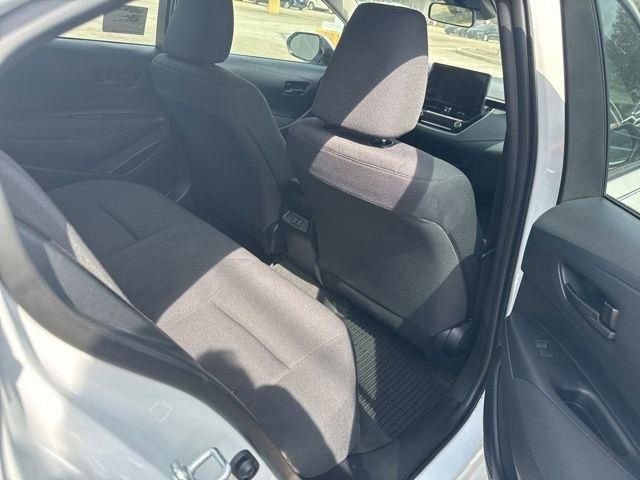 Used 2025 Toyota Corolla LE w/ LE Premium Package image 32