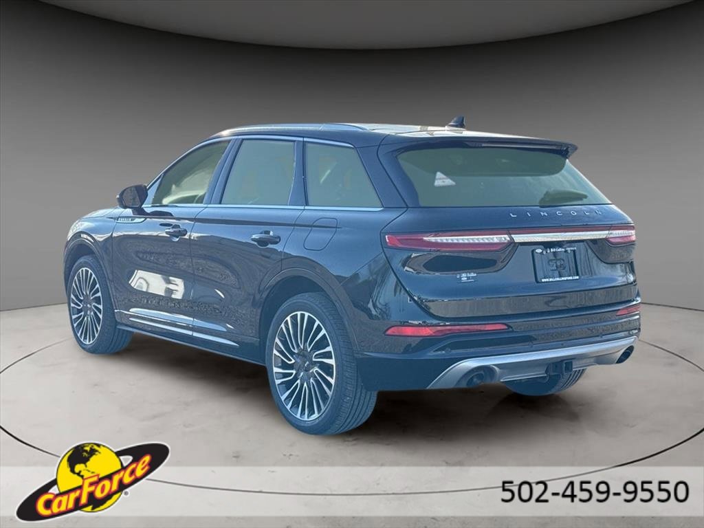 Used 2021 Lincoln Corsair Reserve image 3