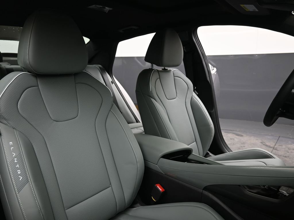 New 2026 Hyundai Elantra Limited image 13