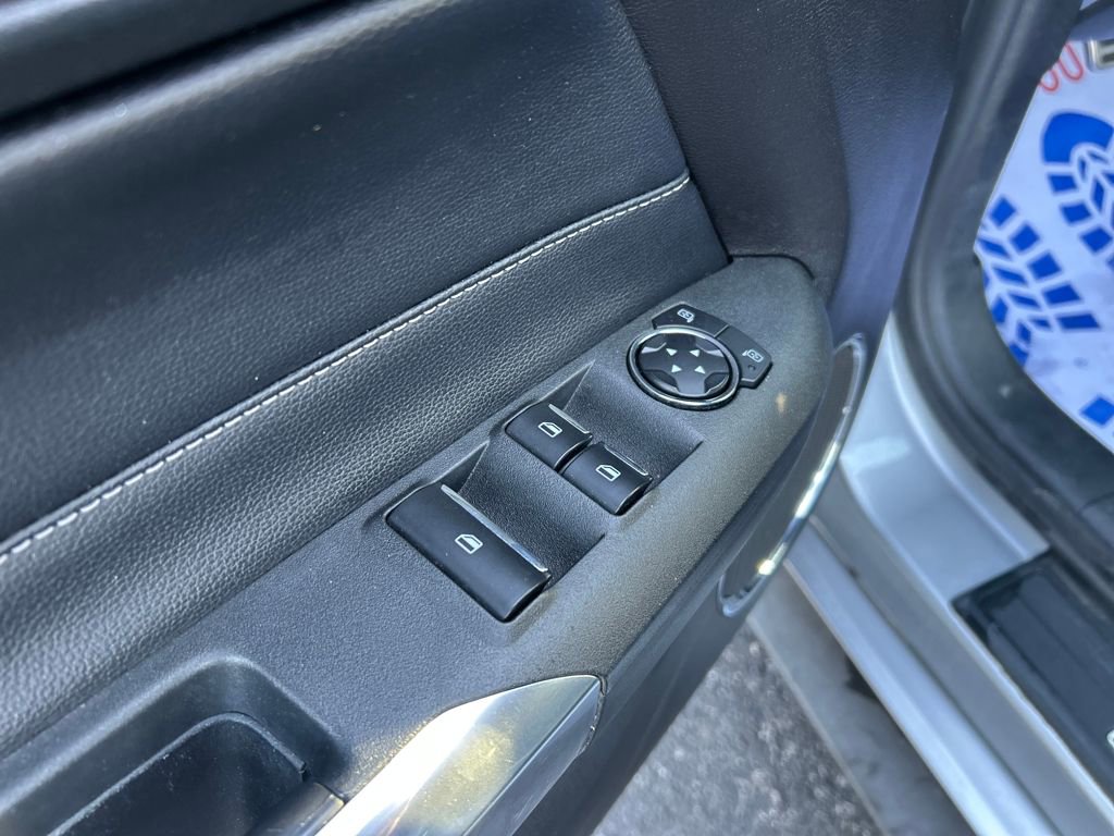 Used 2021 Ford Mustang Premium image 12