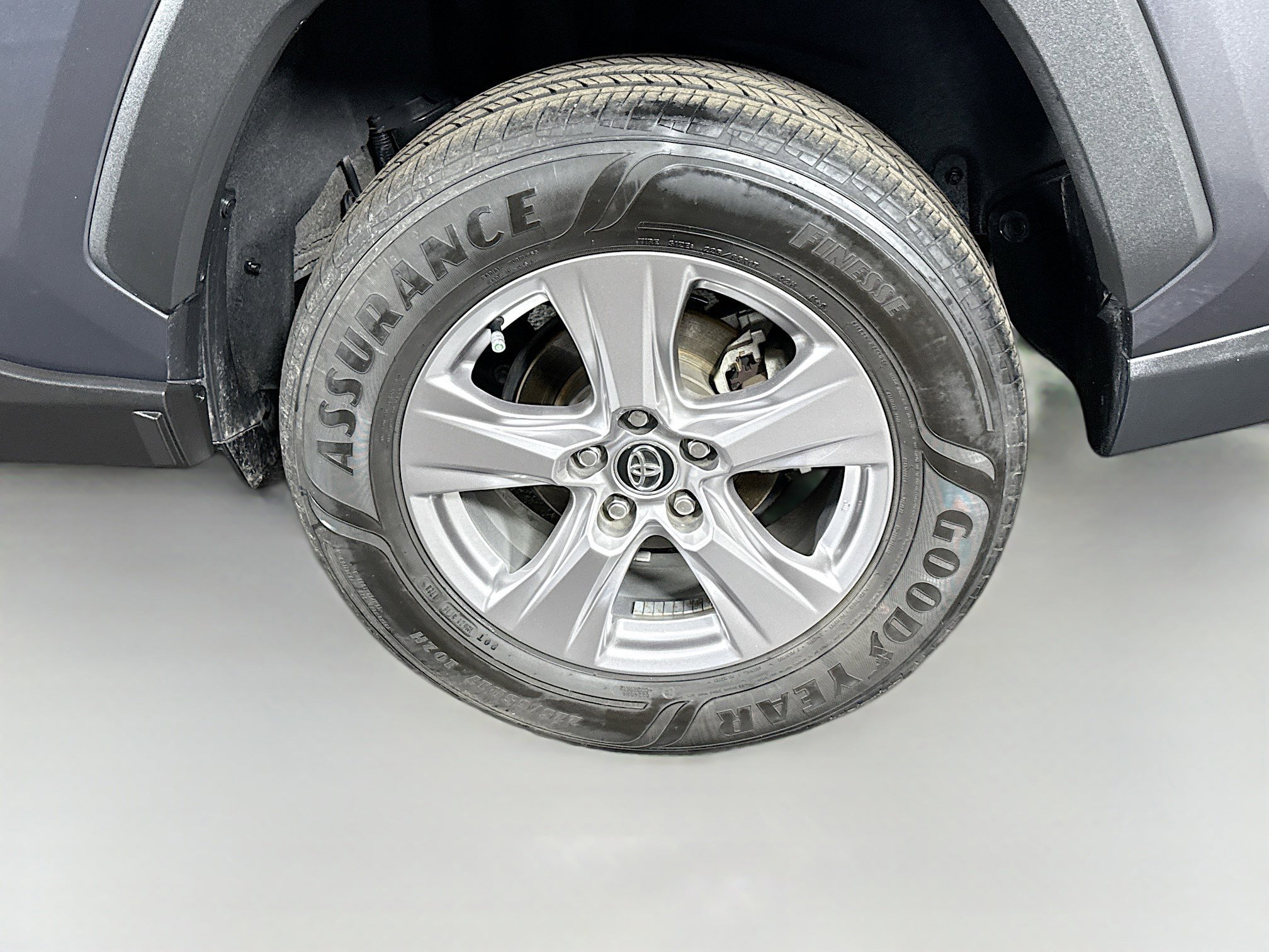 Used 2022 Toyota RAV4 XLE image 37