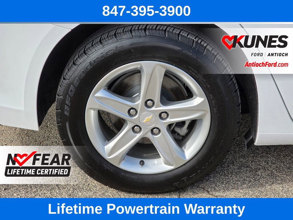 Used 2023 Chevrolet Malibu LS FWD image 10