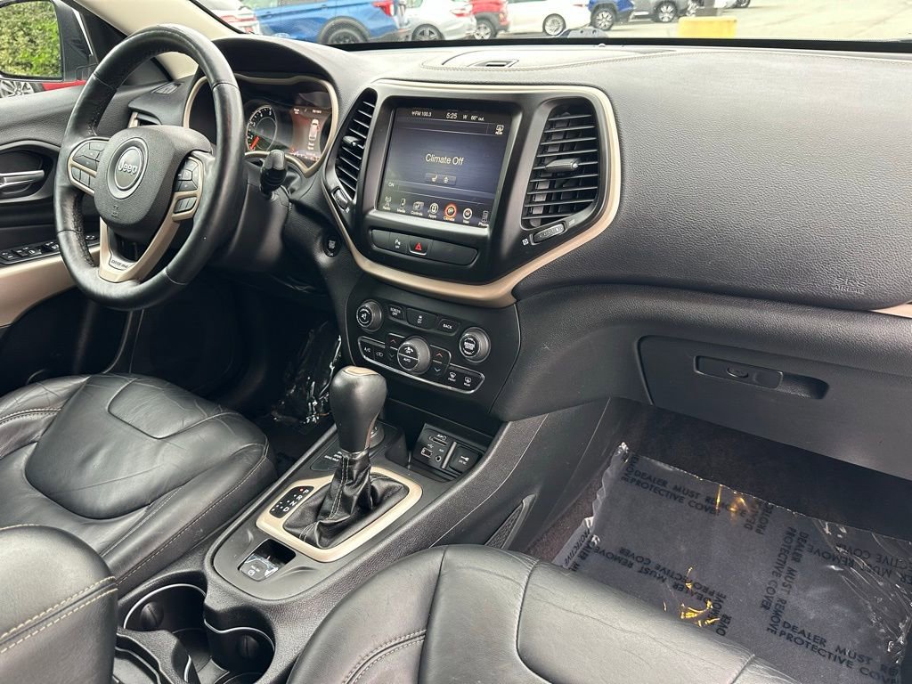 Used 2018 Jeep Cherokee Limited w/ High Altitude Package AWD/4WD image 20