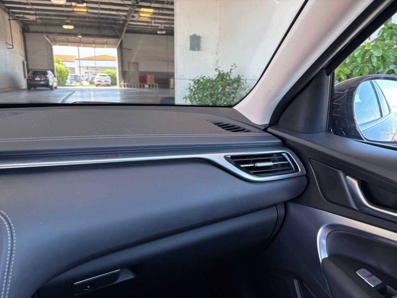 Used 2025 Genesis G70 2.5T AWD/4WD image 37