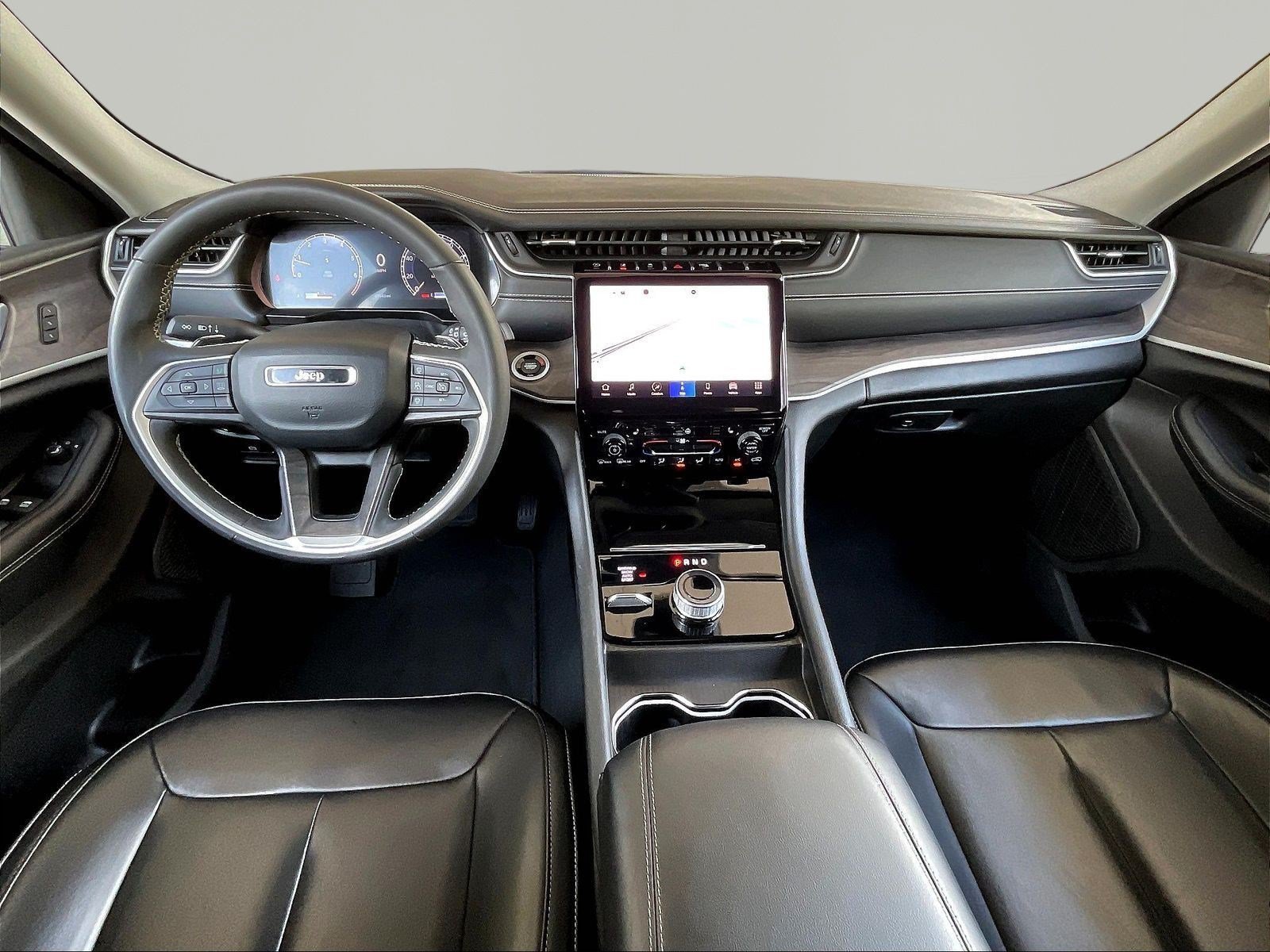 Used 2024 Jeep Grand Cherokee L Limited AWD/4WD image 7