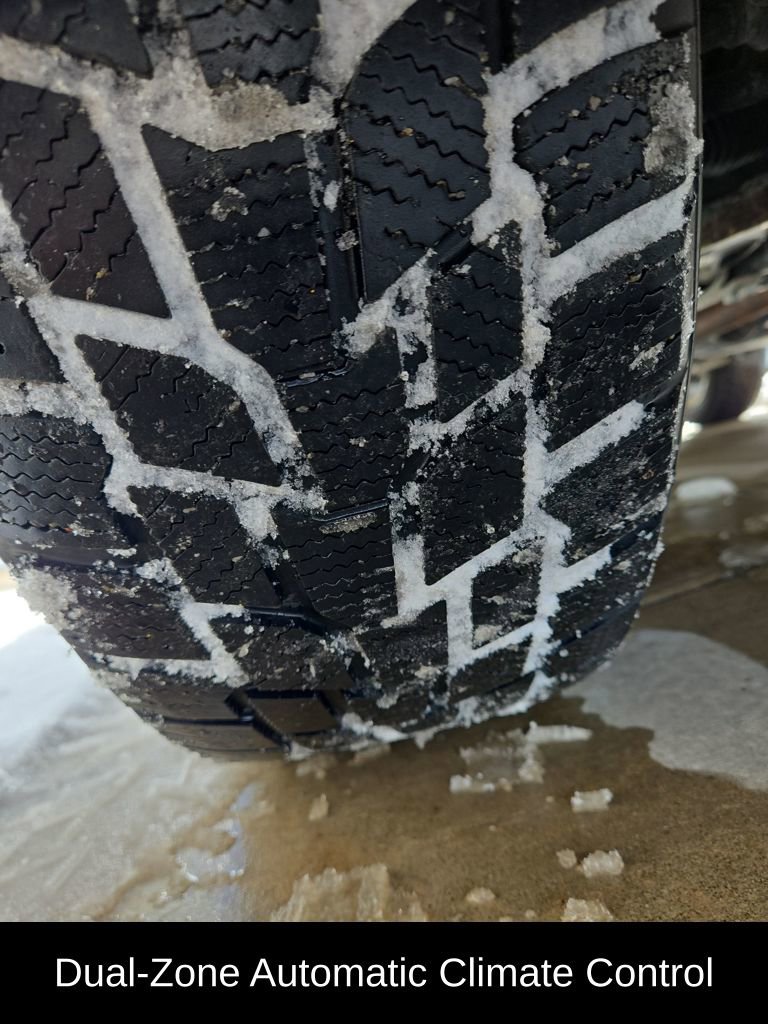 Used 2021 GMC Terrain SLE w/ Driver Convenience Package image 11