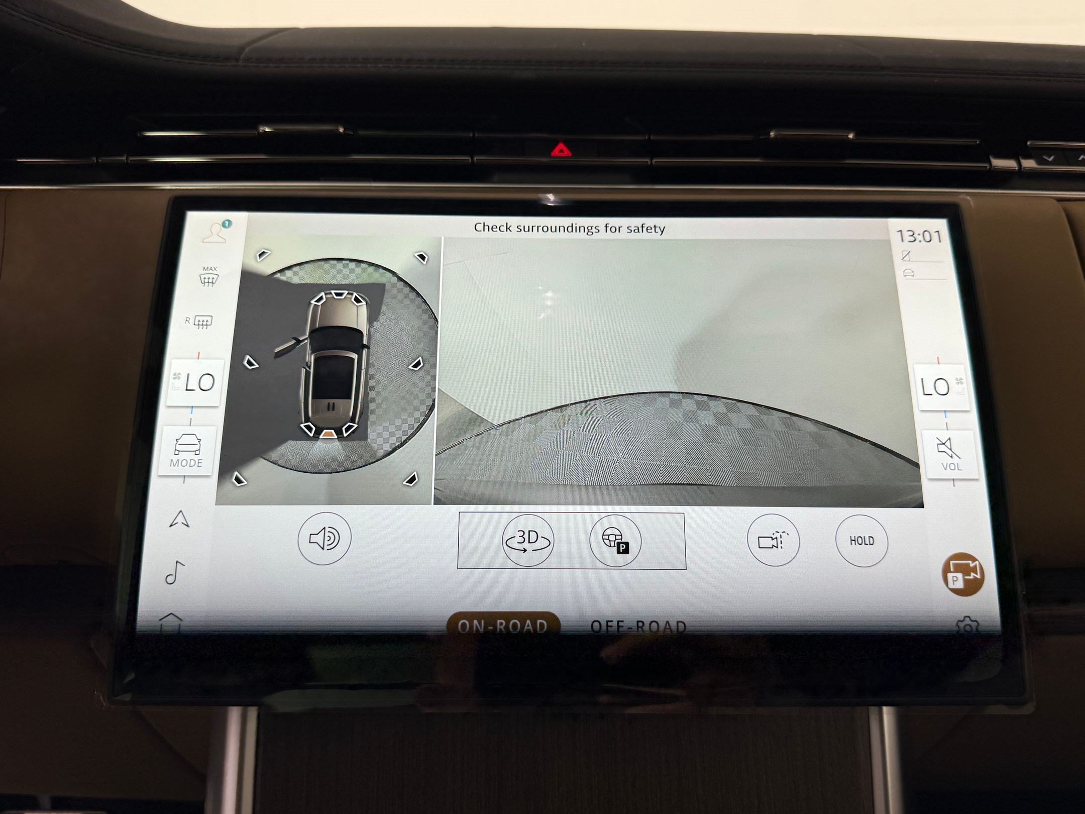 New 2026 Land Rover Range Rover SE AWD/4WD image 19