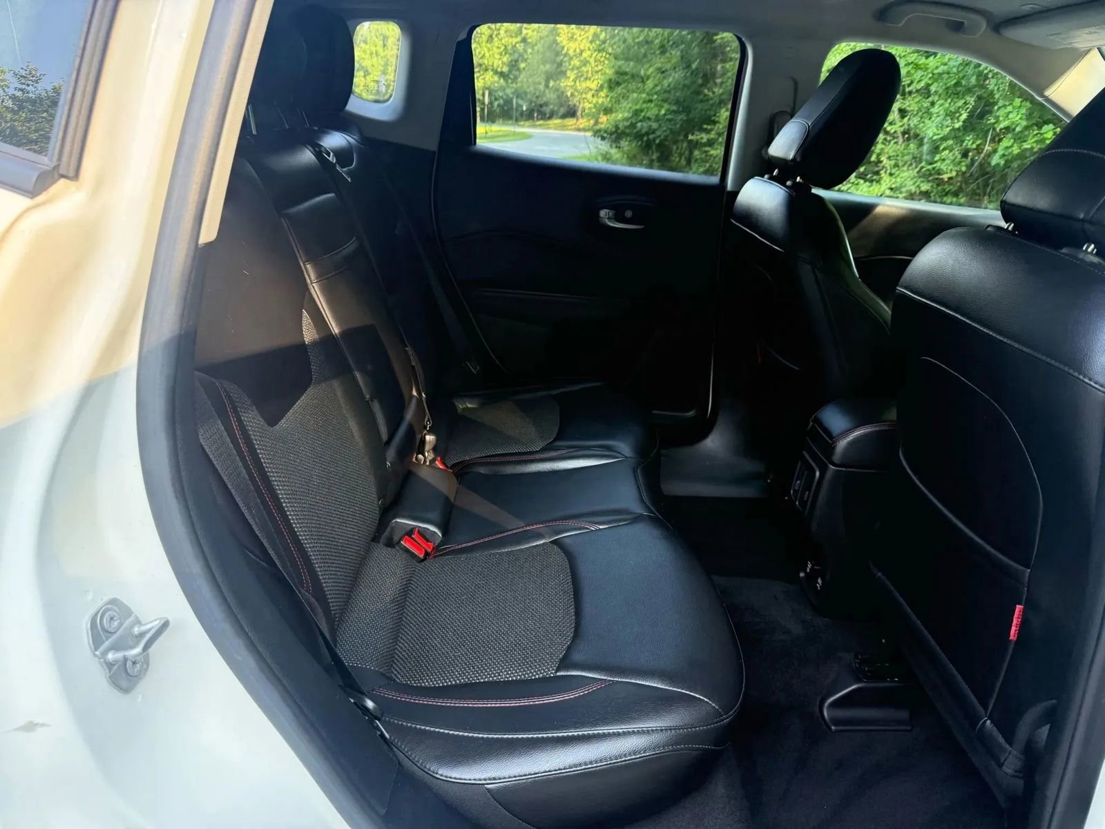 Used 2018 Jeep Compass Trailhawk AWD/4WD image 20