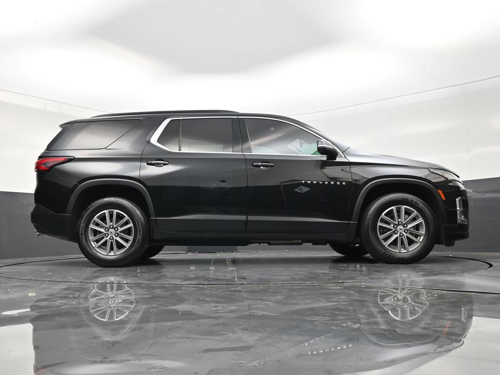 Used 2024 Chevrolet Traverse LT FWD image 22