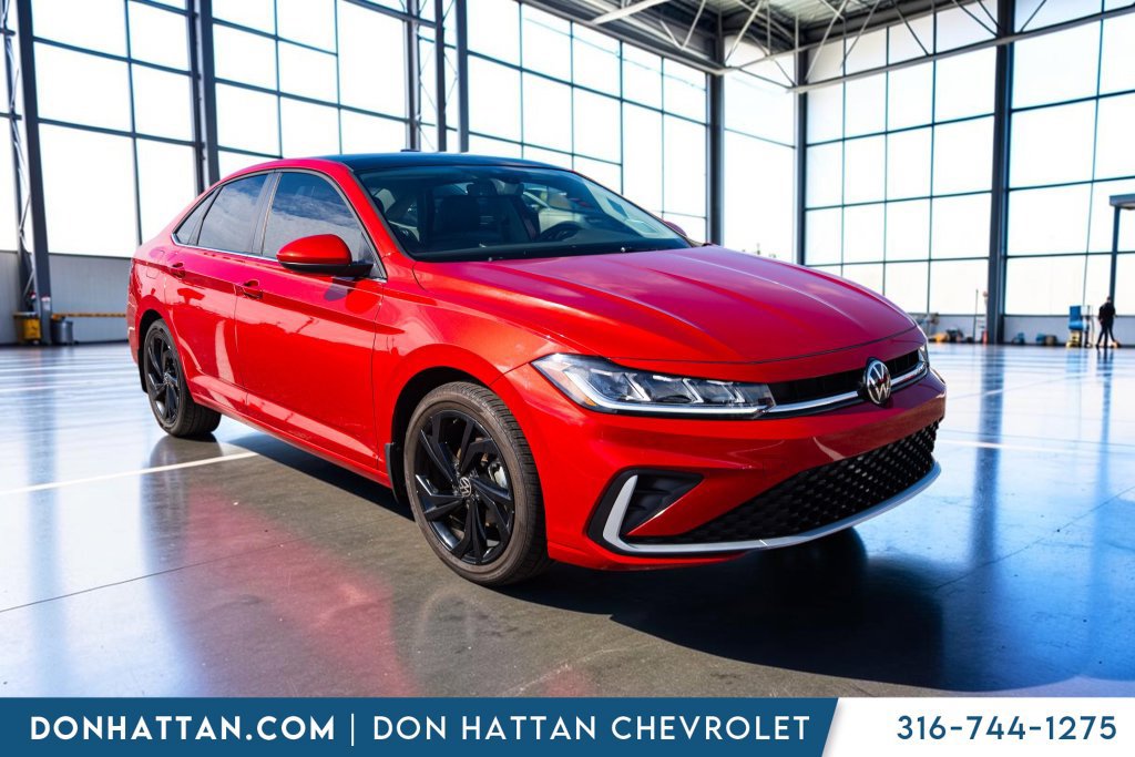 Used 2025 Volkswagen Jetta SE FWD image 38