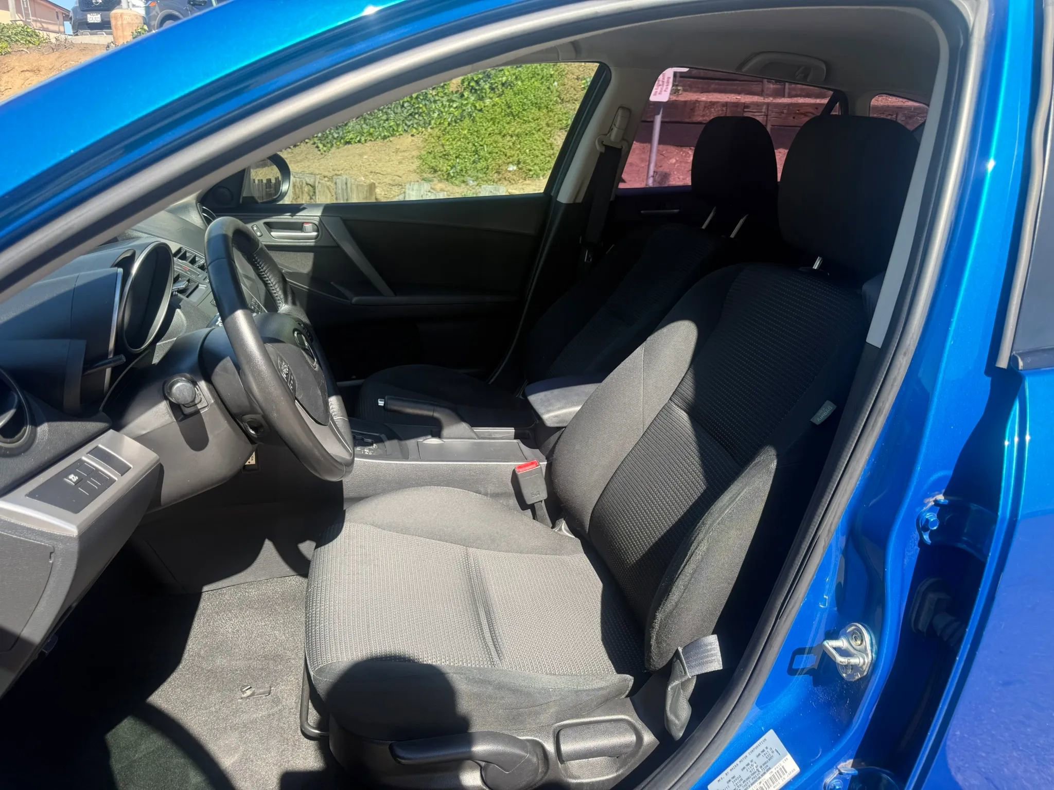 Used 2012 MAZDA MAZDA3 i Touring FWD image 11
