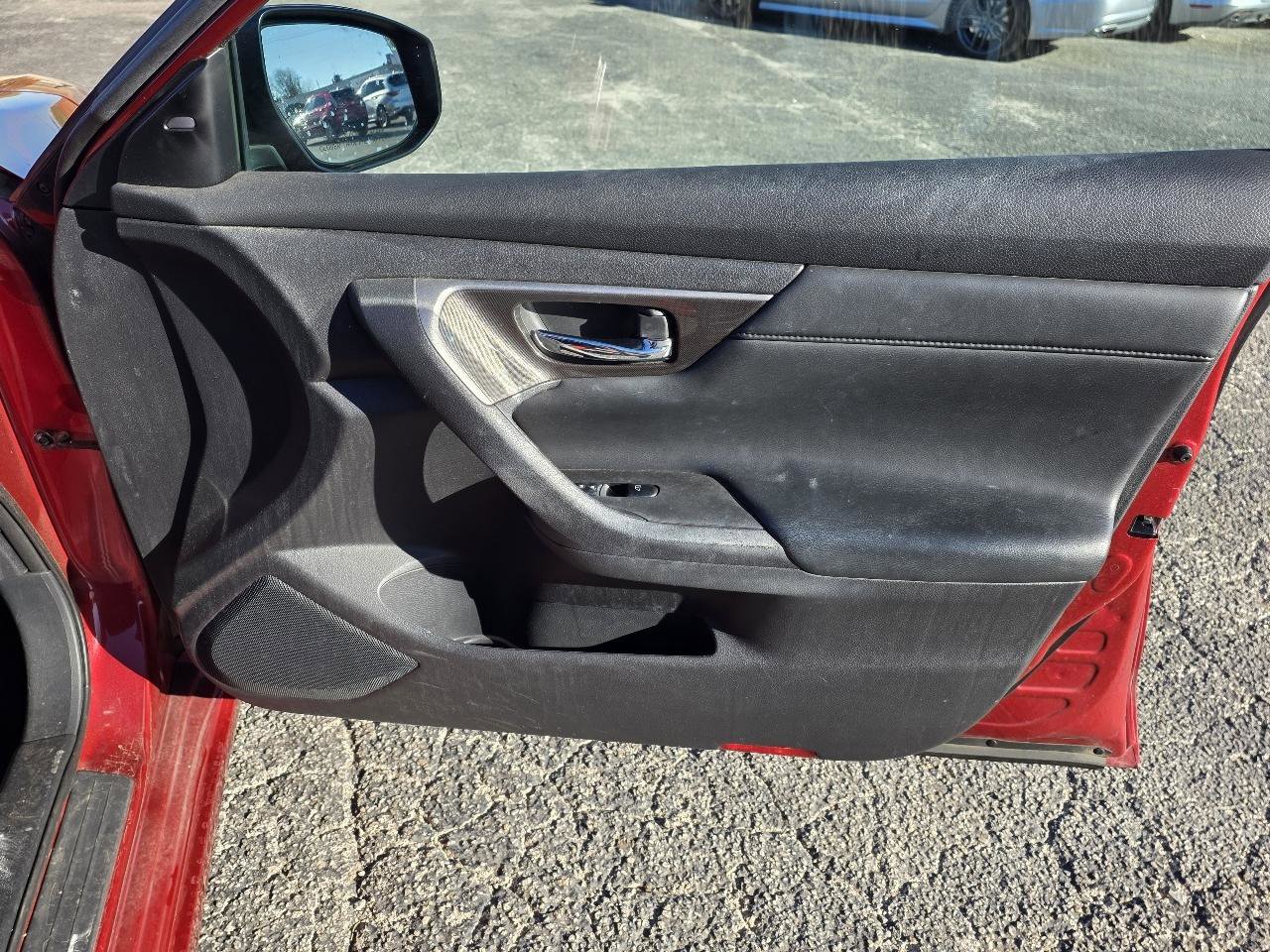Used 2015 Nissan Altima 3.5 SL FWD image 15