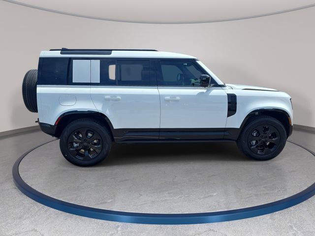 New 2026 Land Rover Defender 110 X-Dynamic SE AWD/4WD image 4