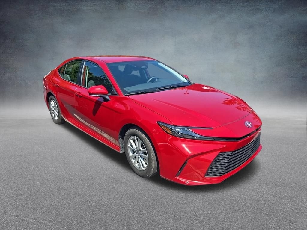 Used 2025 Toyota Camry LE FWD image 8