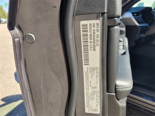 New 2025 Jeep Grand Cherokee Altitude image 20