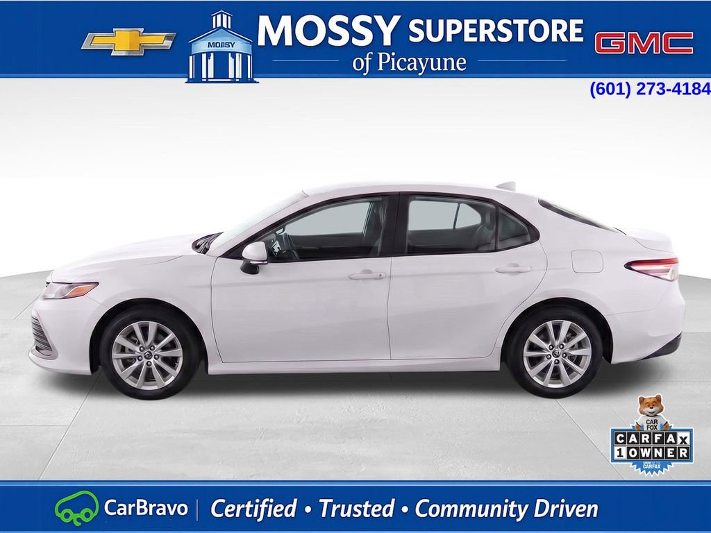 Used 2025 Toyota Camry LE FWD image 6