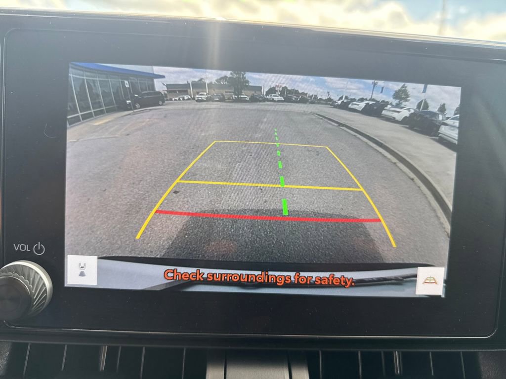 Used 2024 Toyota RAV4 XLE FWD image 26