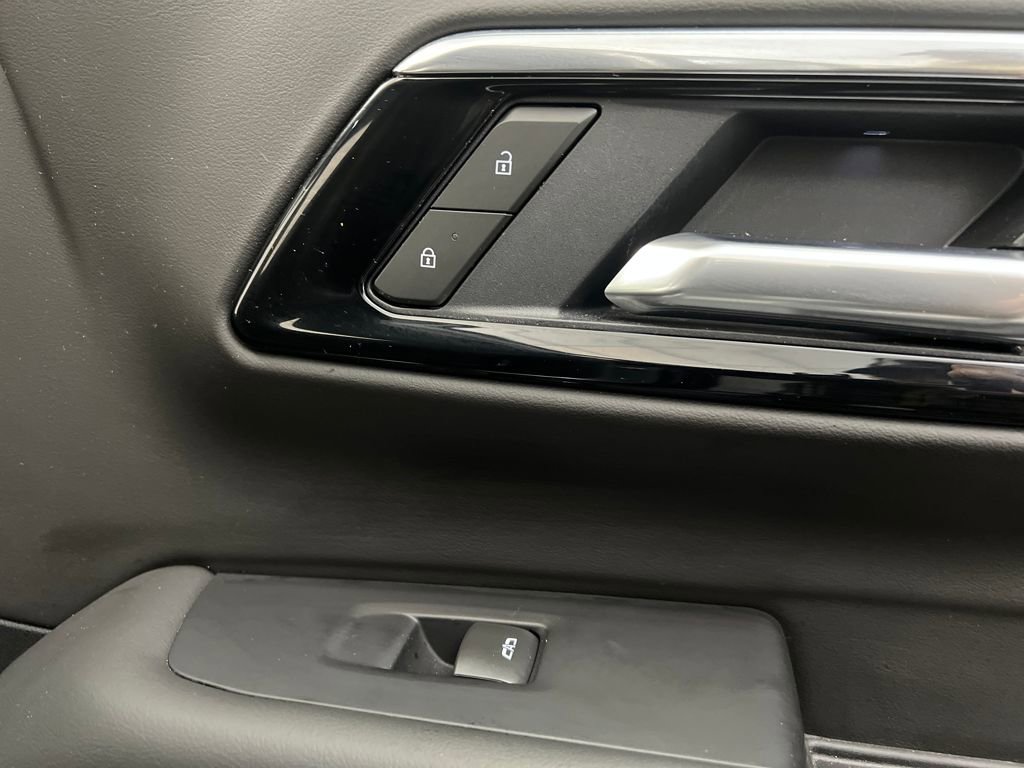 Used 2025 Chevrolet Tahoe LT image 26