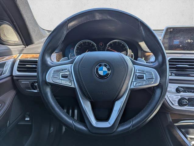 Used 2017 BMW 750i image 14
