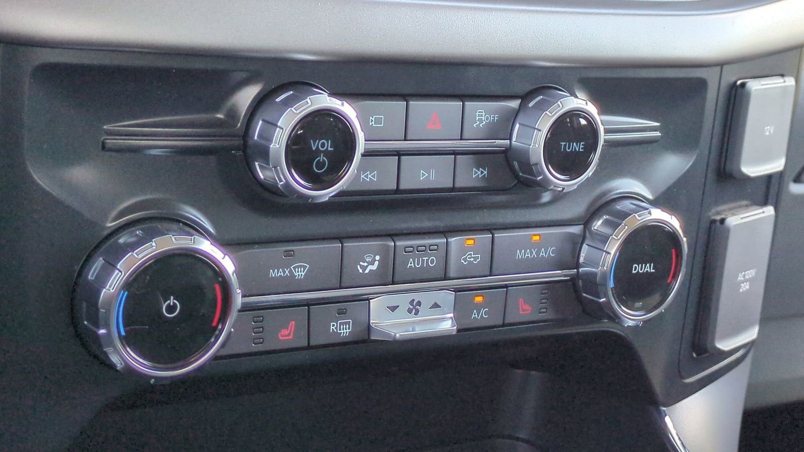 New 2025 Ford F150 Lightning XLT image 49