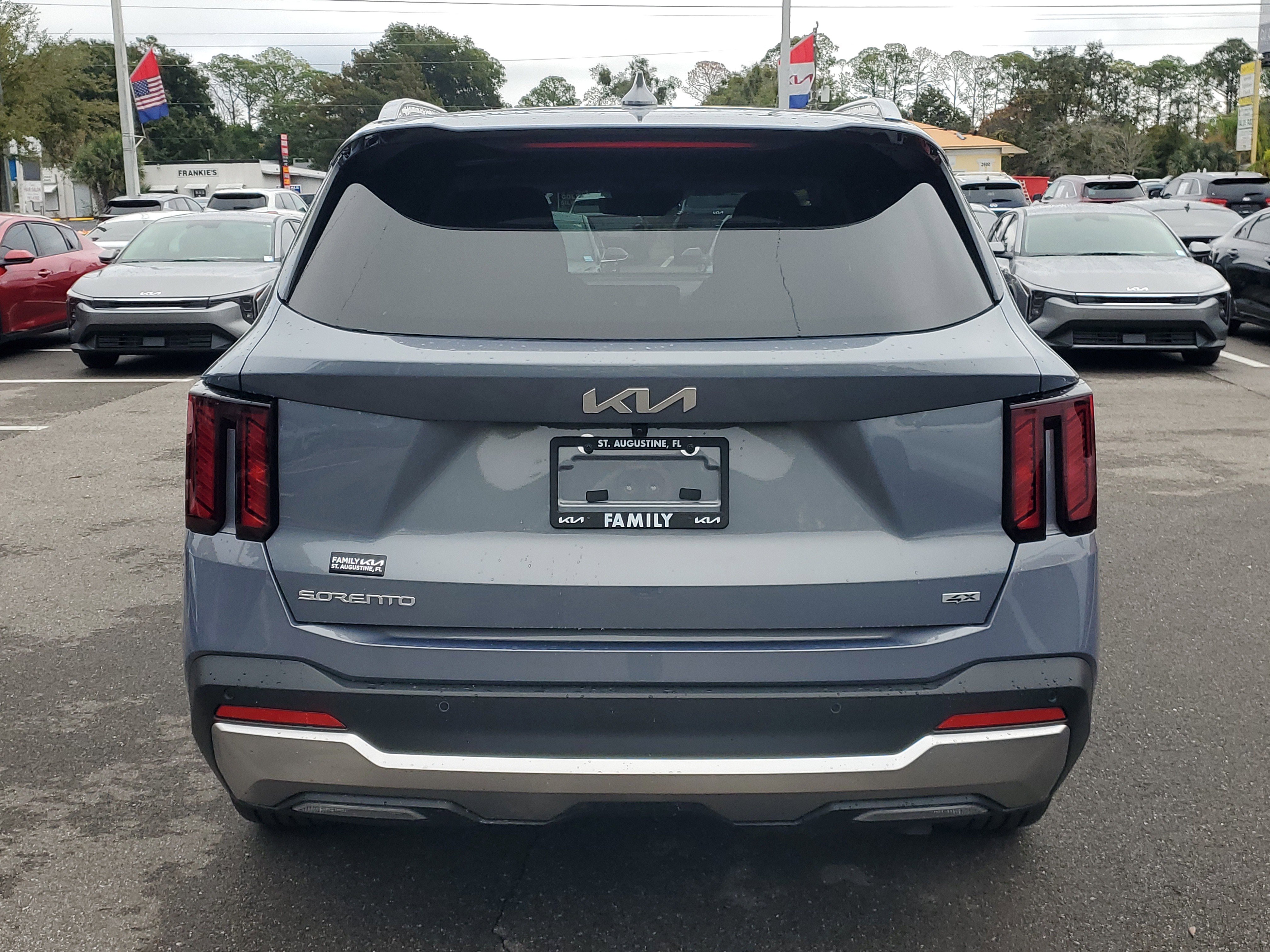 Certified 2025 Kia Sorento EX w/ Panoramic Sunroof Package image 5