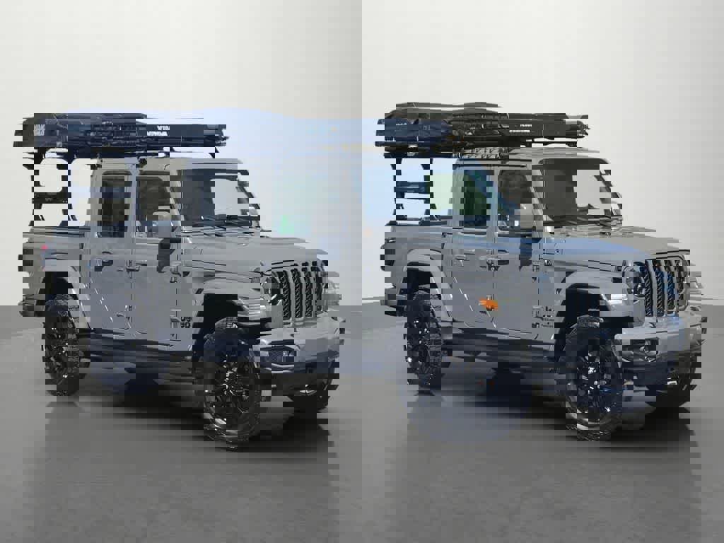 Used 2023 Jeep Gladiator Overland image 9