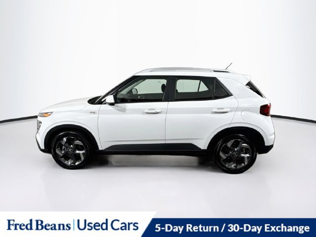 Certified 2026 Hyundai Venue SEL FWD image 7