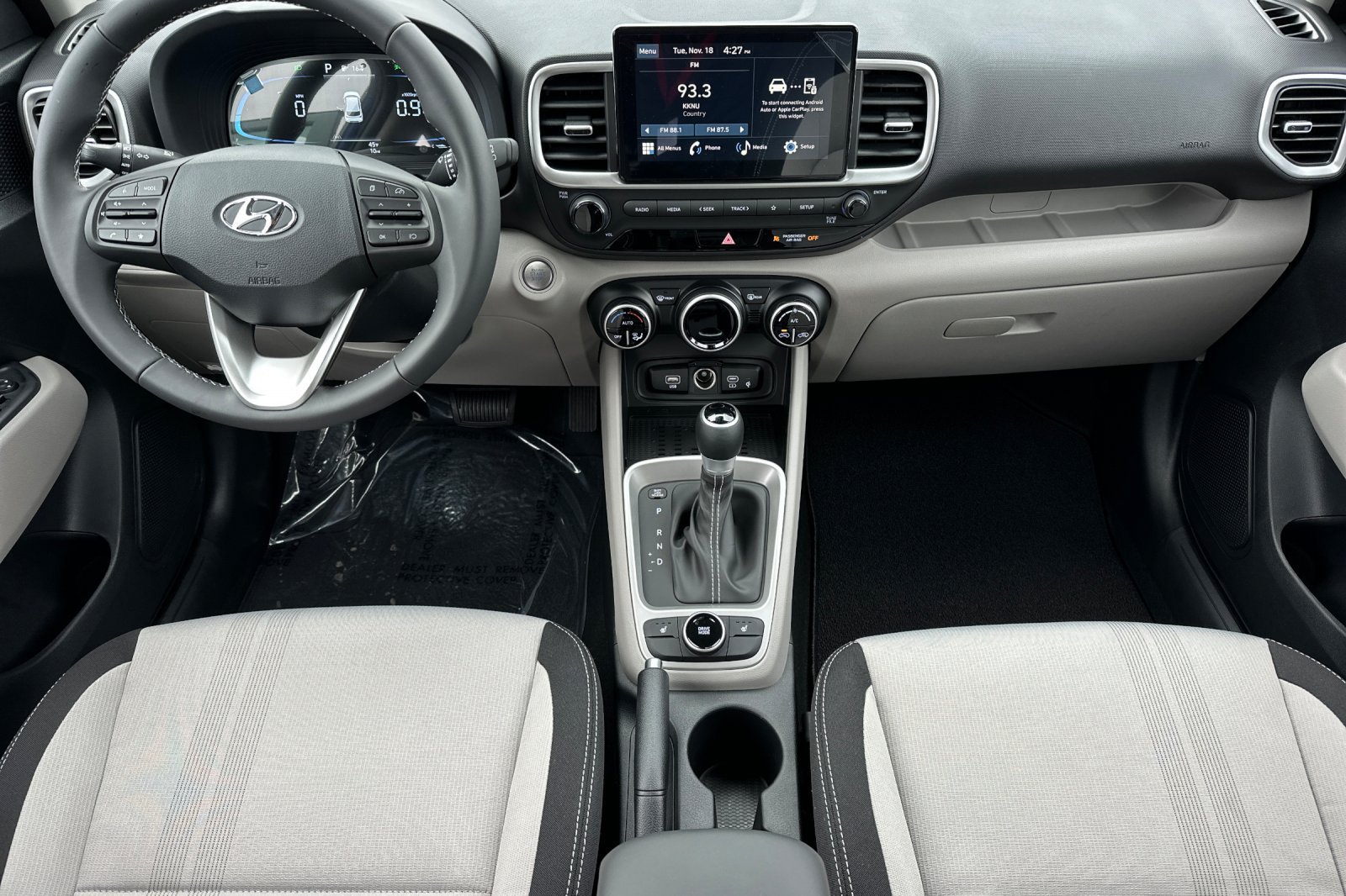 Used 2026 Hyundai Venue SEL FWD image 12