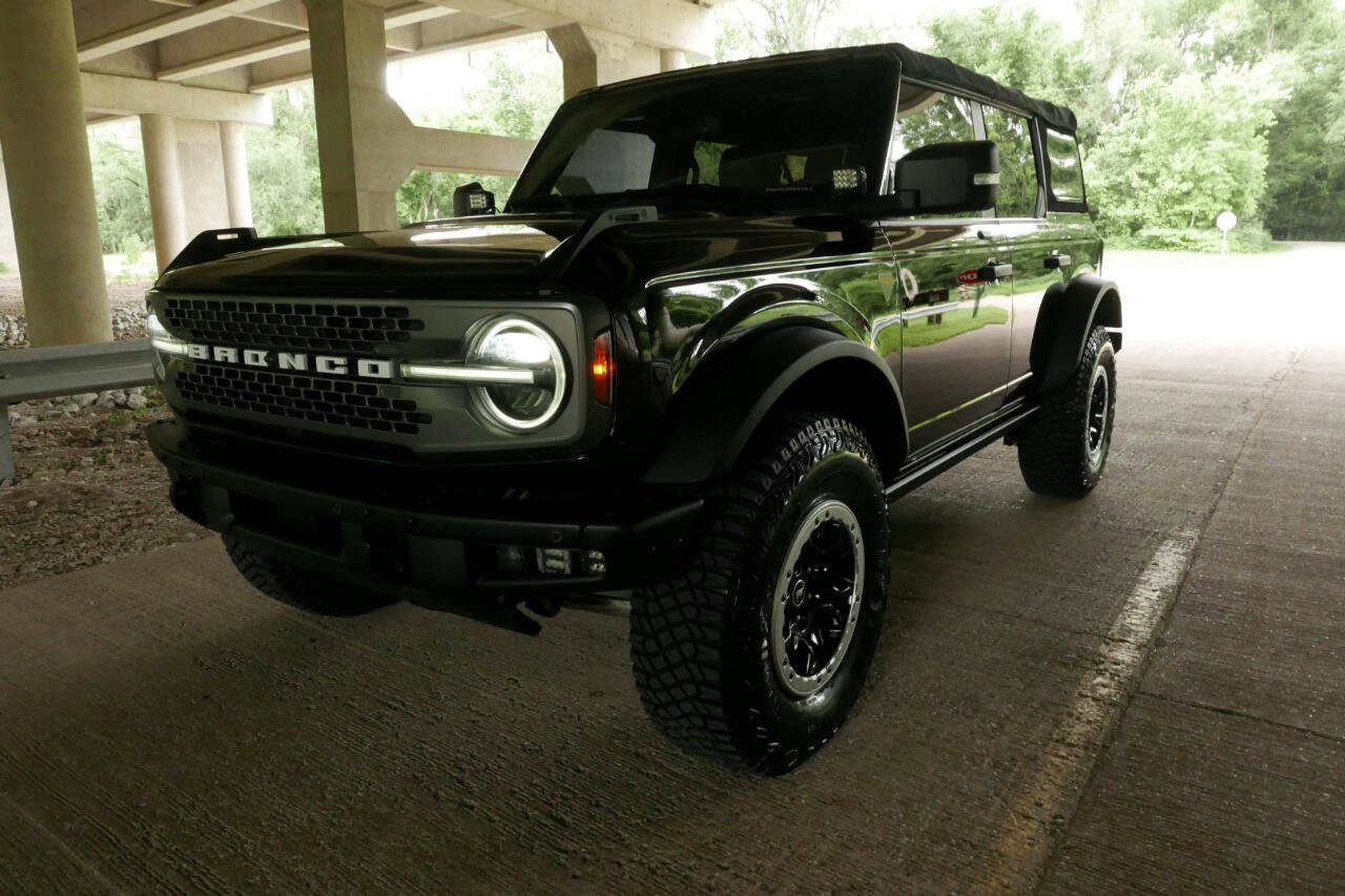 Used 2021 Ford Bronco Badlands image 39