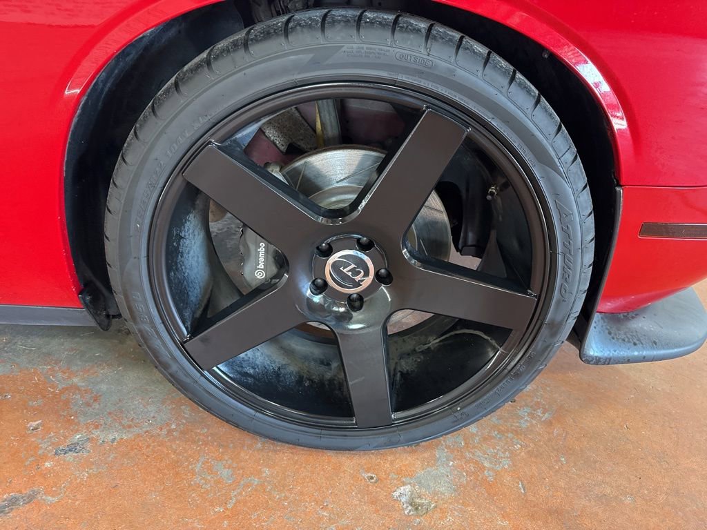 Used 2016 Dodge Challenger R/T Scat Pack w/ Leather Interior Group image 10