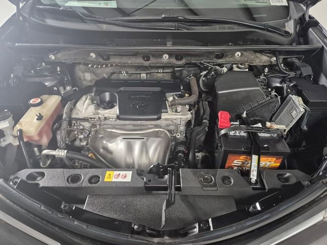 Used 2018 Toyota RAV4 XLE image 8