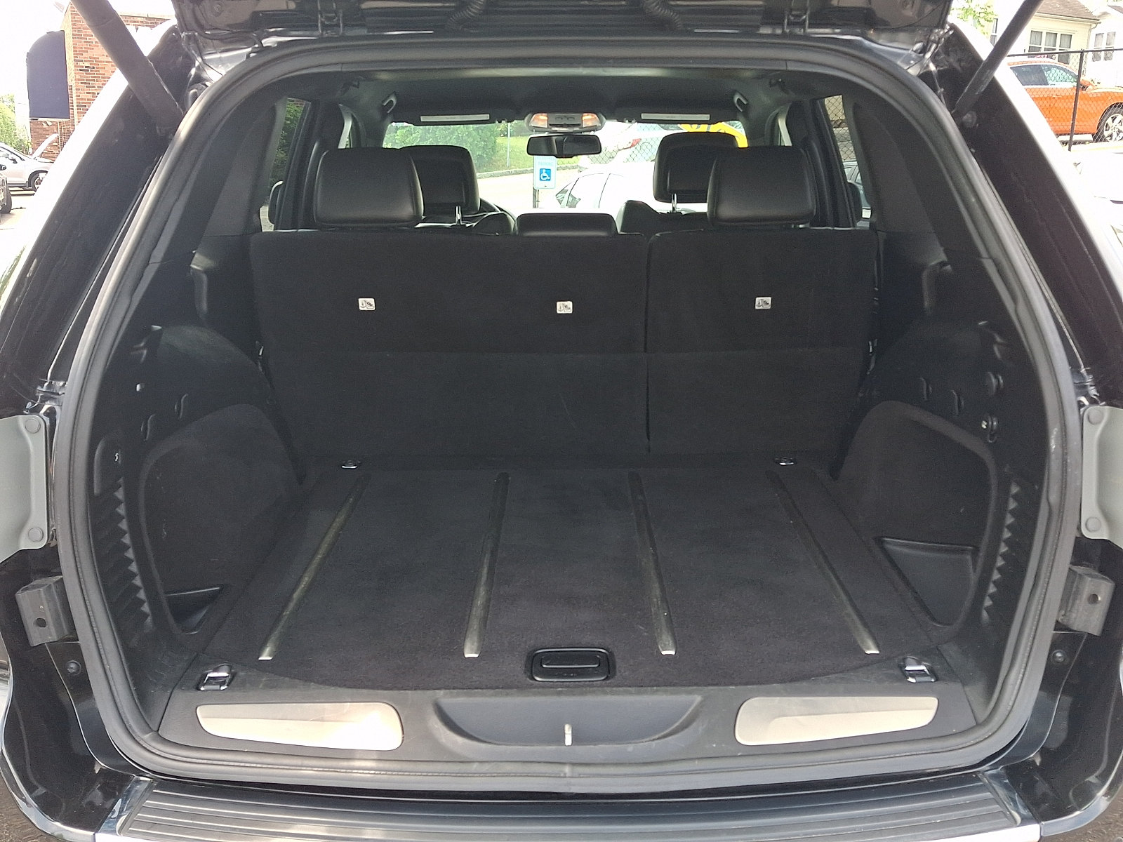 Used 2016 Jeep Grand Cherokee Limited AWD/4WD image 28