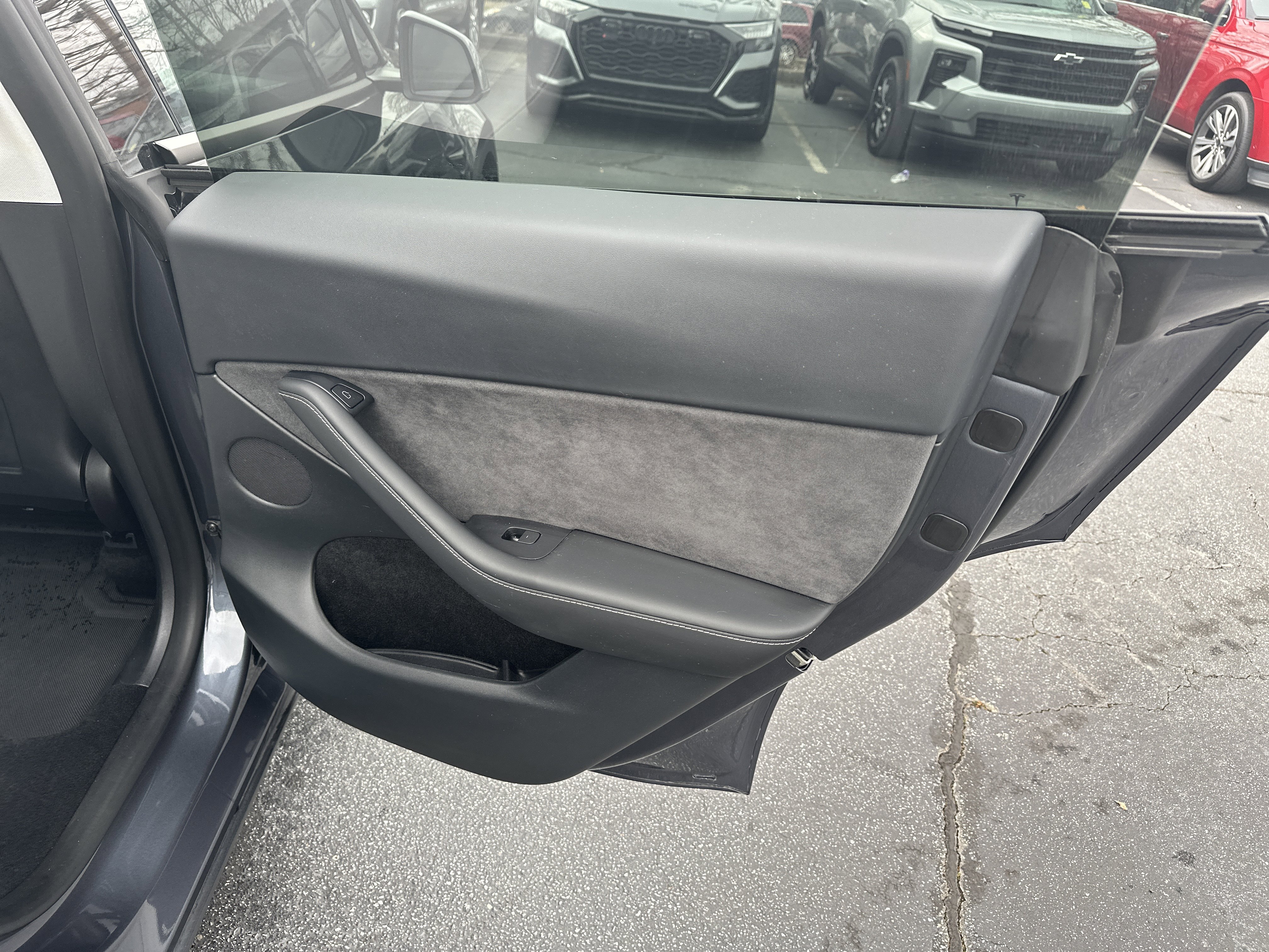 Used 2023 Tesla Model Y Performance image 18