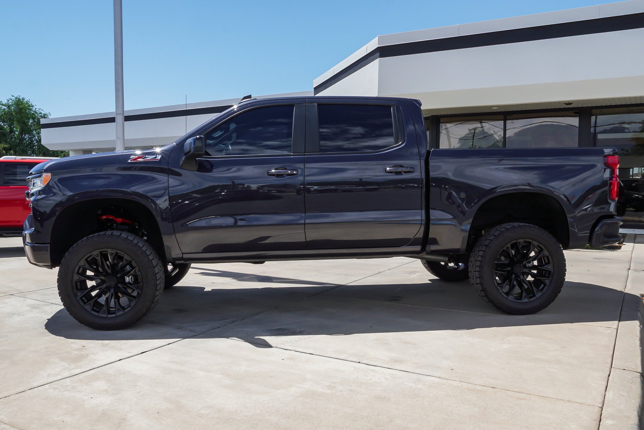 Used 2024 Chevrolet Silverado 1500 RST AWD/4WD image 5