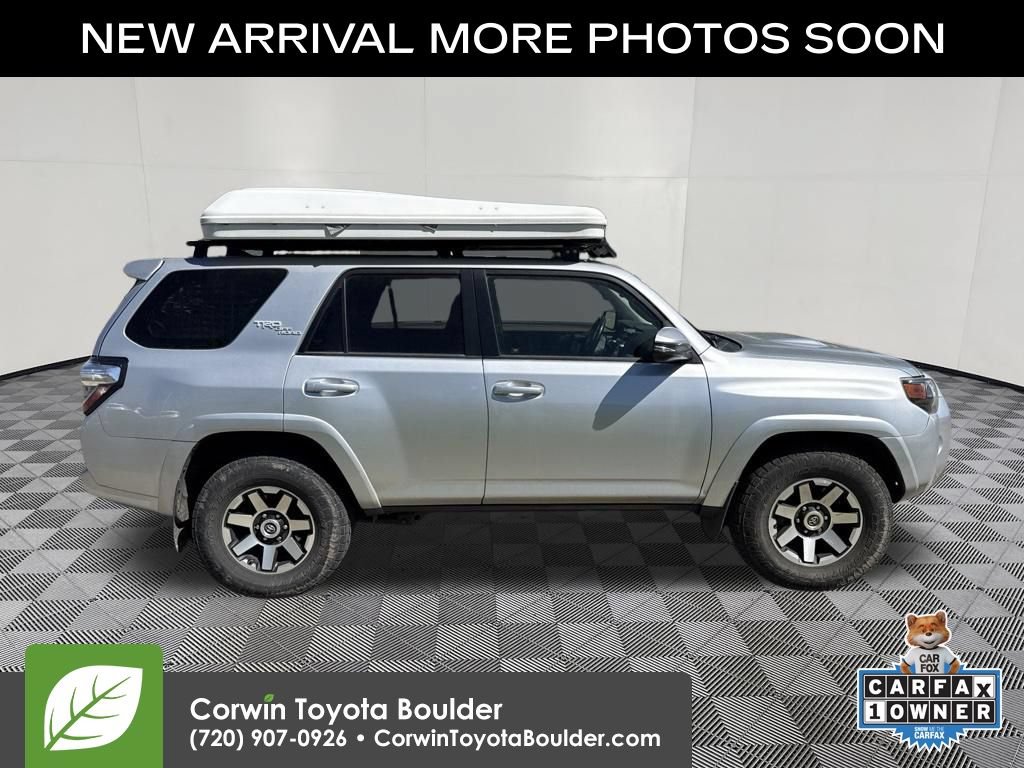 Used 2018 Toyota 4Runner TRD Off-Road Premium AWD/4WD image 9