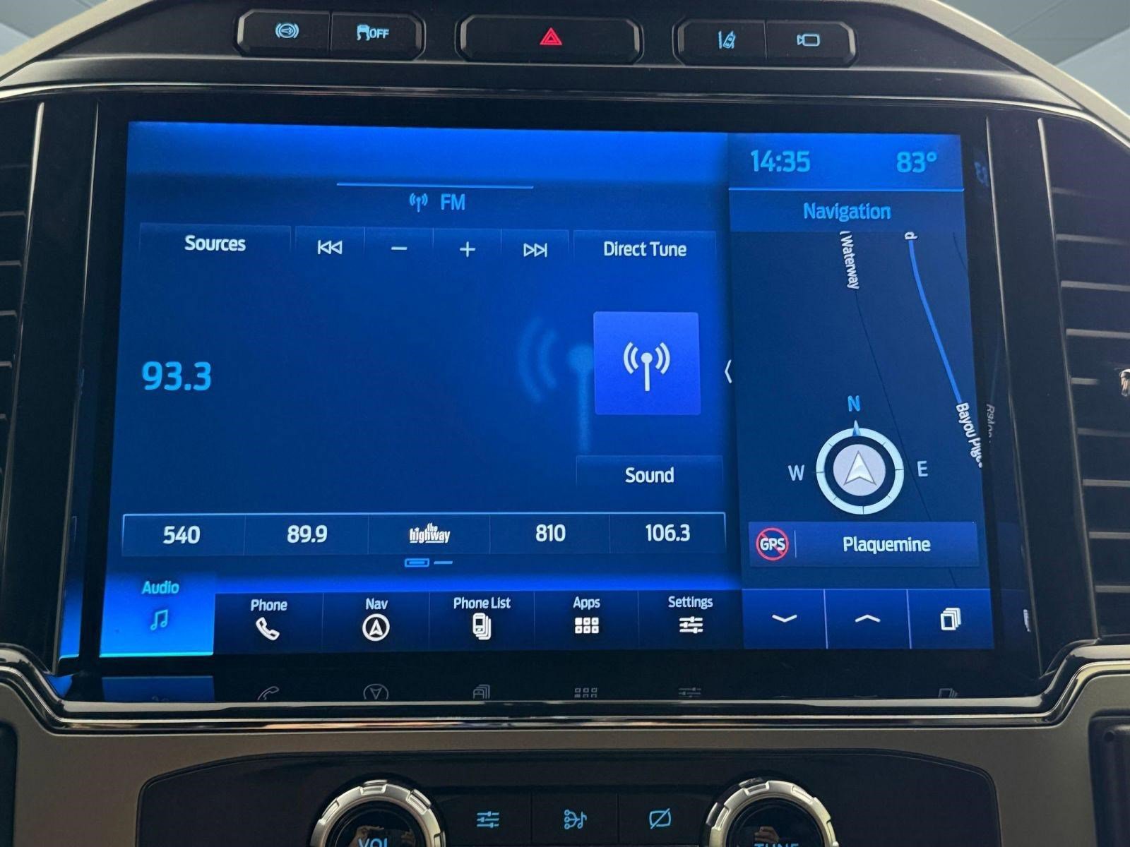 Used 2022 Ford F250 Lariat w/ Black Appearance Package image 25