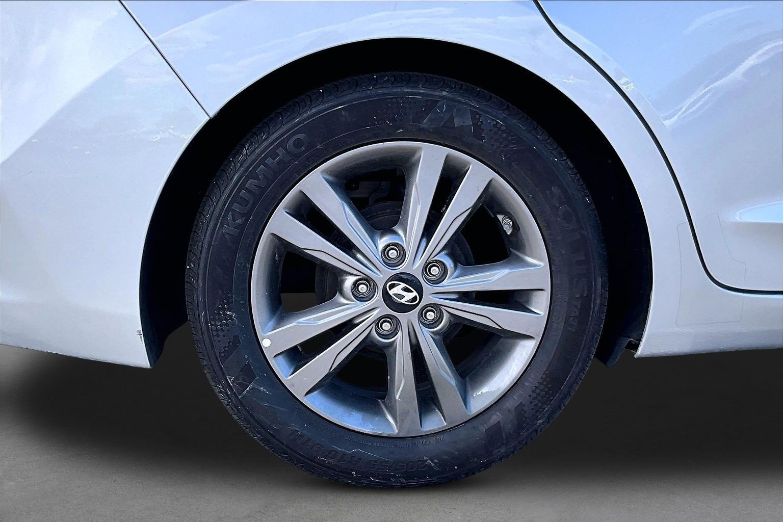 Used 2017 Hyundai Elantra Value Edition FWD image 8