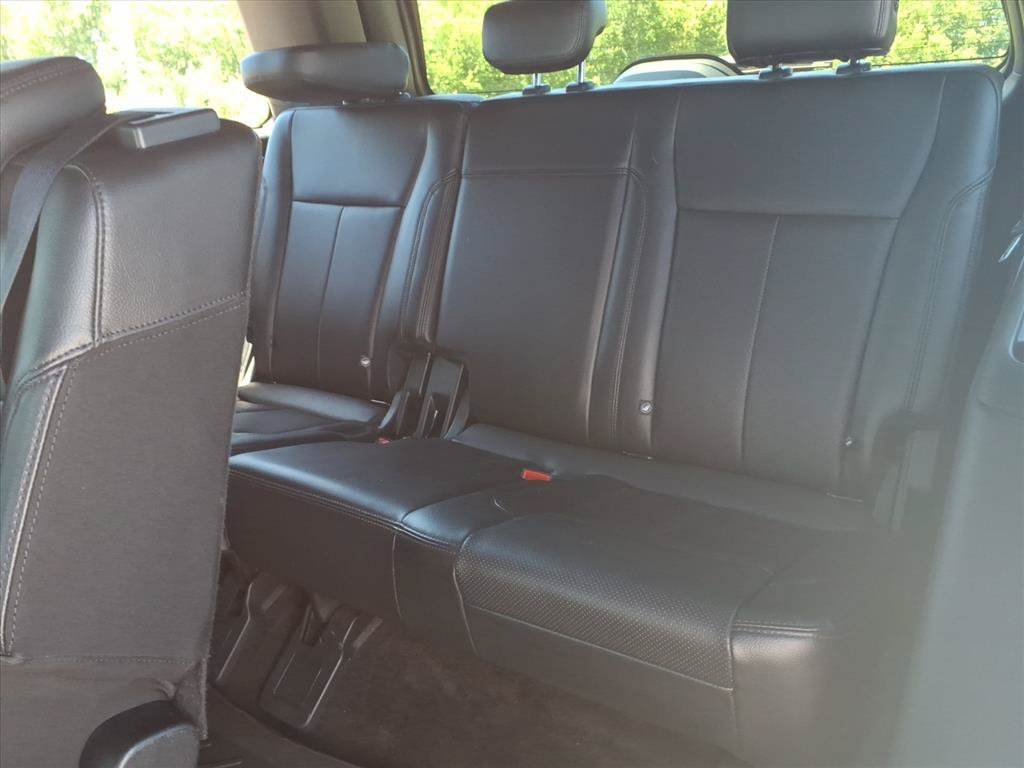 Used 2018 Ford Expedition XLT w/ Equipment Group 201A AWD/4WD image 25