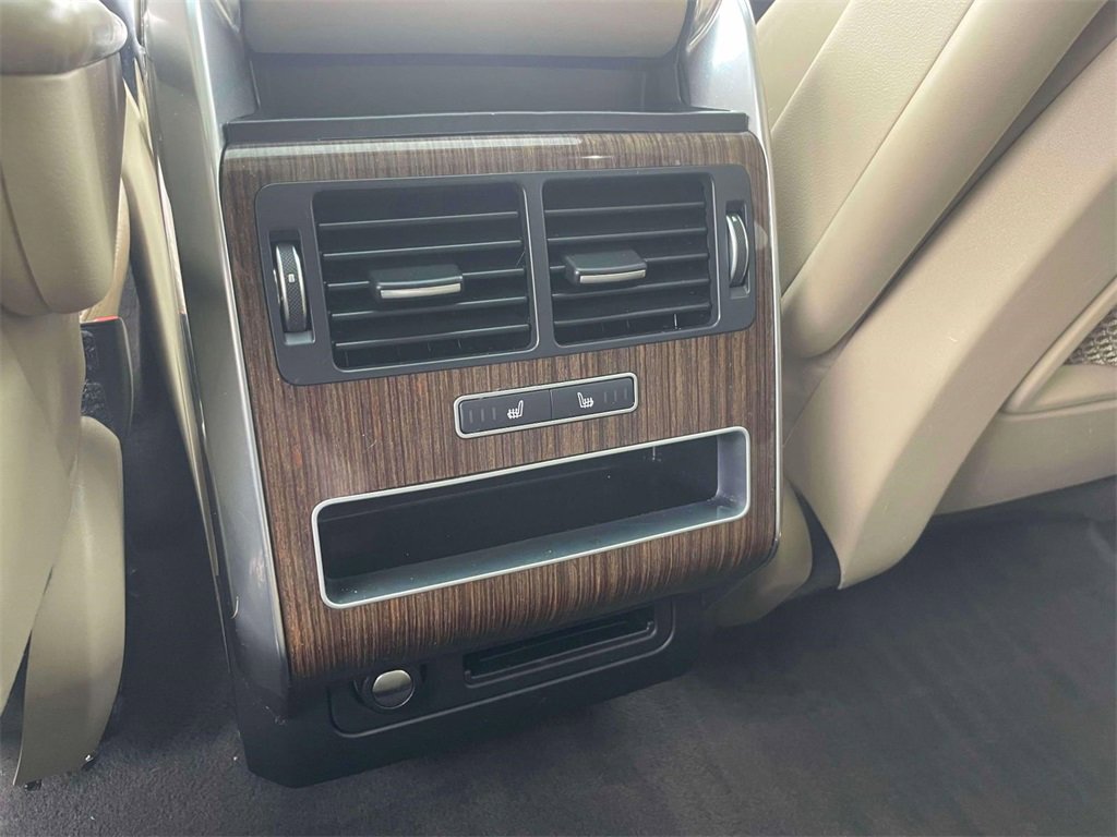Used 2016 Land Rover Range Rover Sport HSE image 12