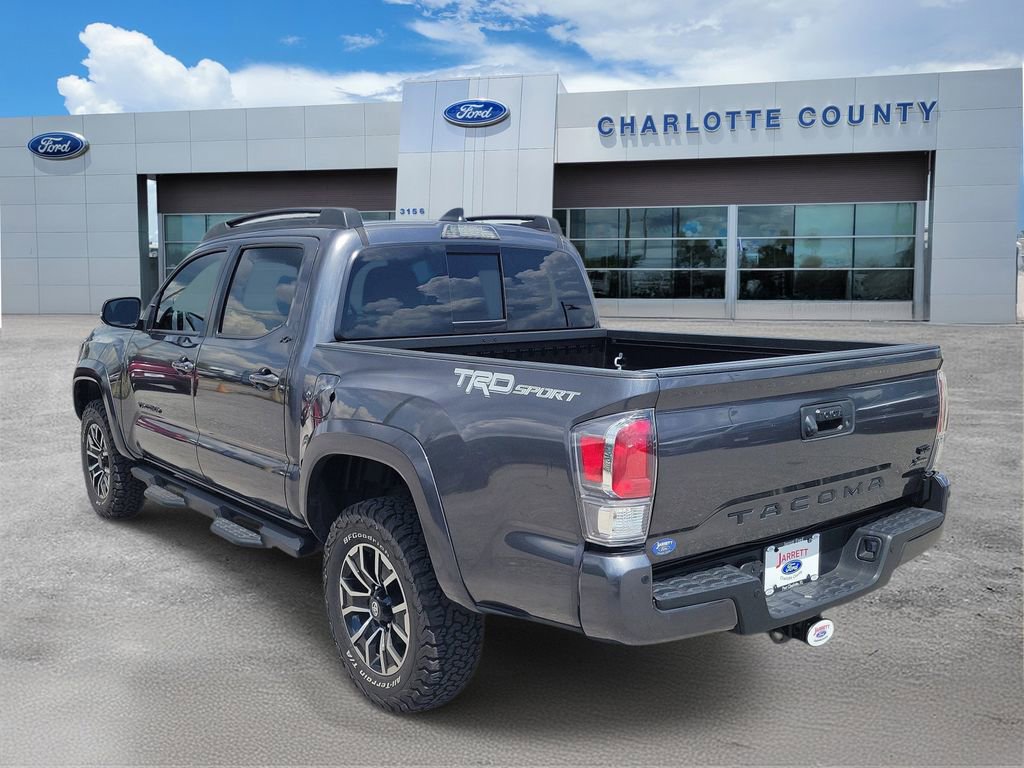 Used 2022 Toyota Tacoma TRD Sport w/ Technology Package RWD image 3