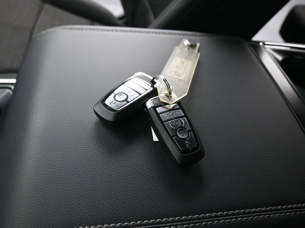 New 2026 Ford F150 XLT w/ Equipment Group 302A MID image 18