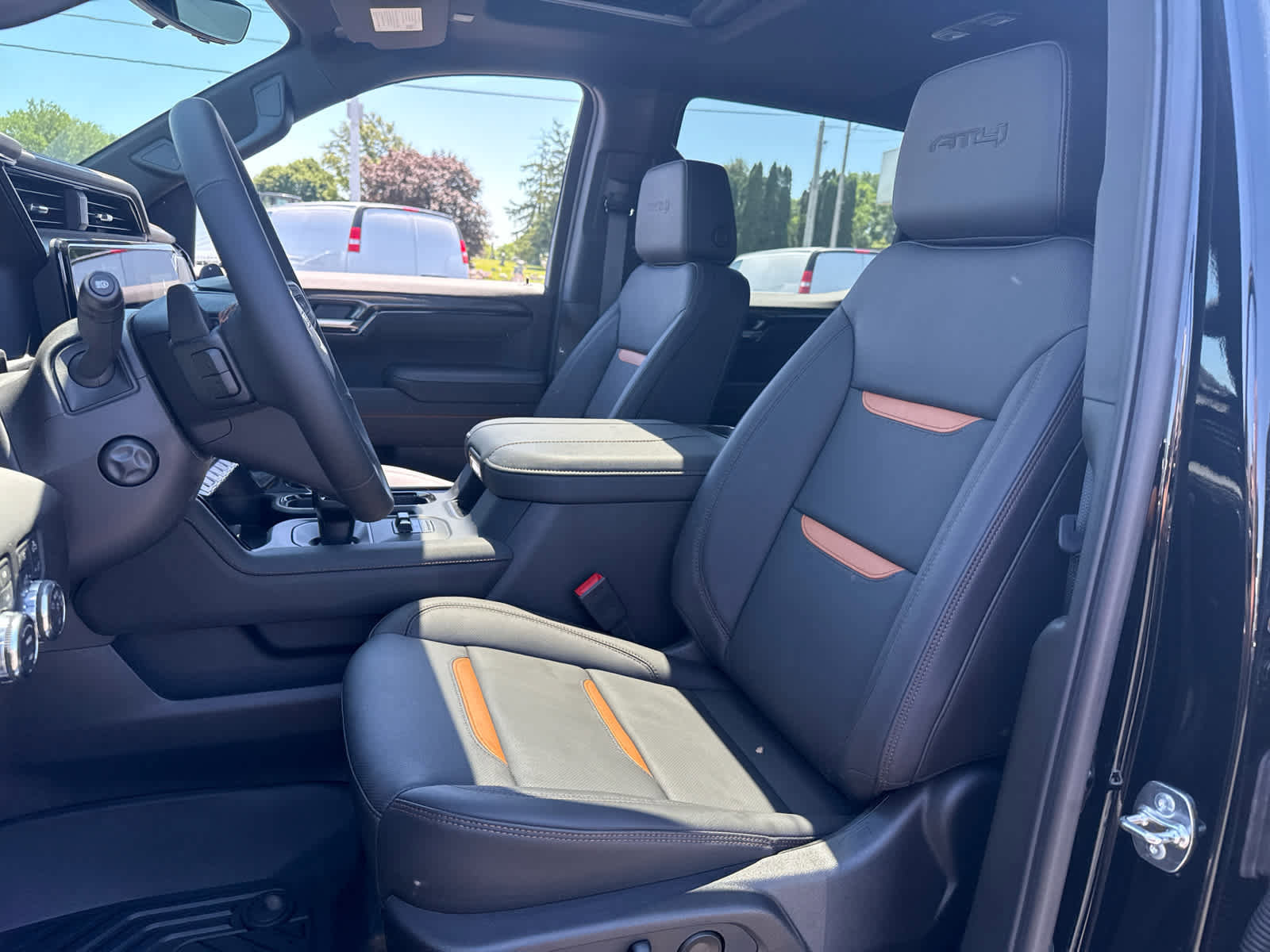 New 2026 GMC Sierra 1500 AT4 w/ AT4 Premium Package AWD/4WD image 11