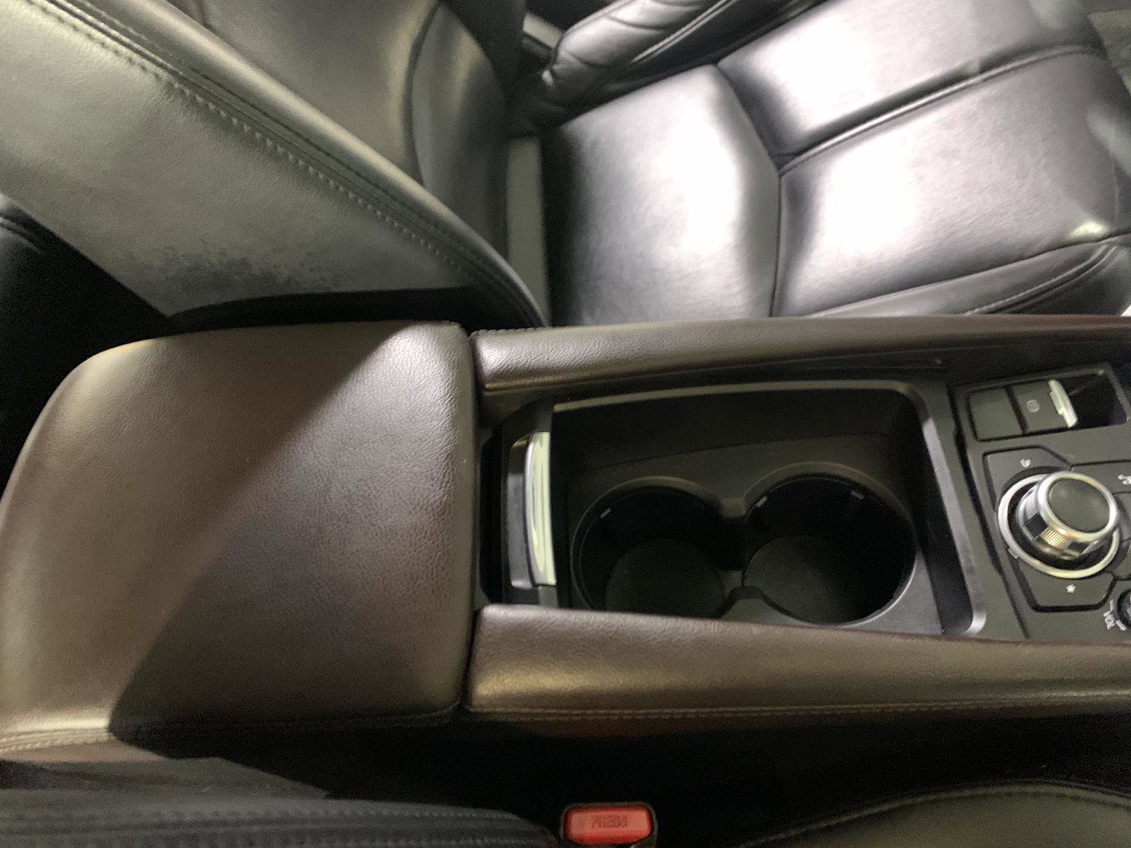 Used 2018 MAZDA MAZDA3 Touring image 22