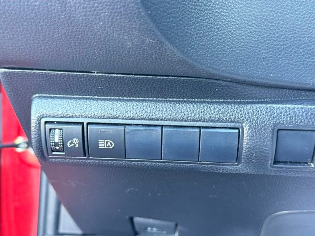 Used 2020 Toyota Corolla LE image 22