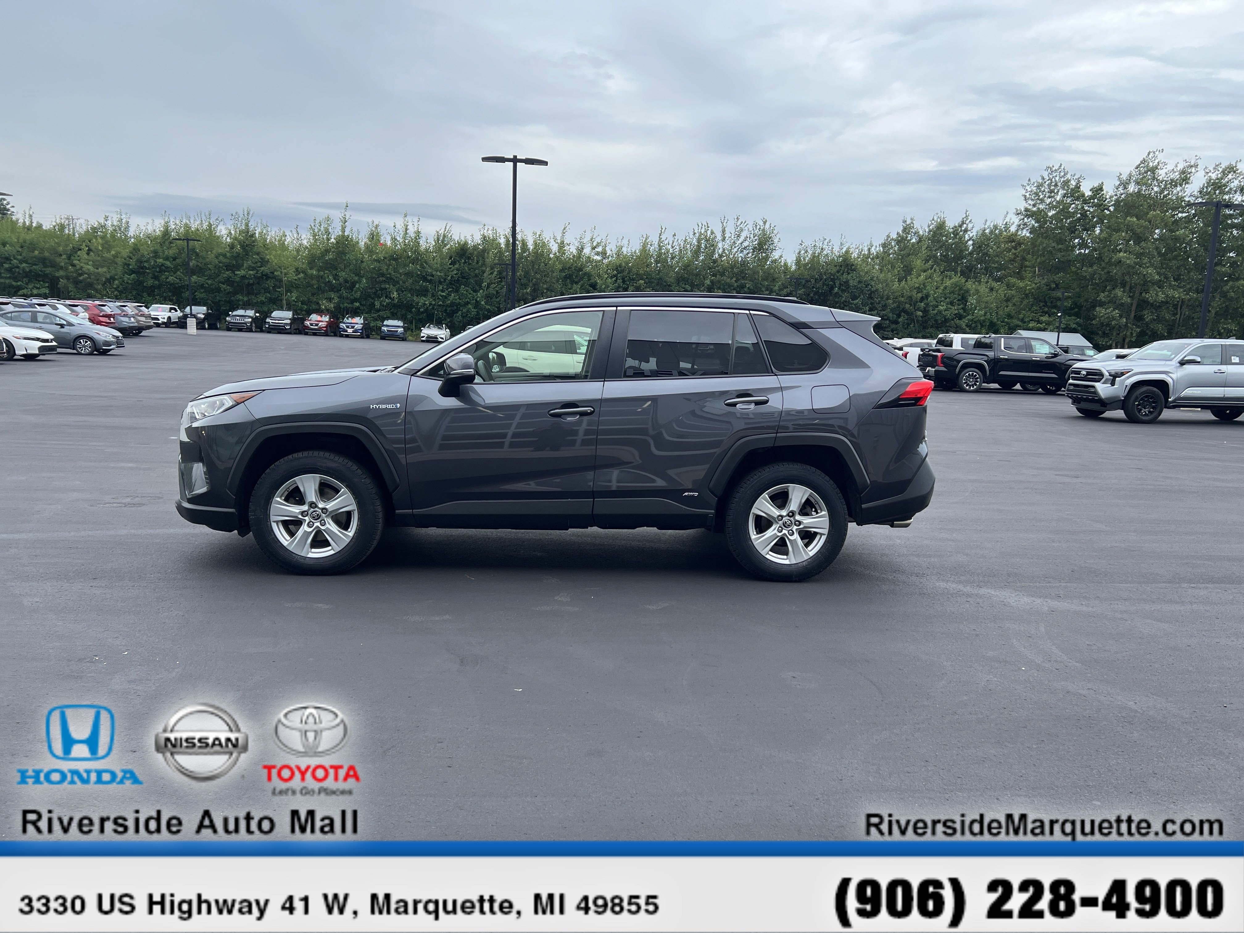 Used 2019 Toyota RAV4 XLE image 4