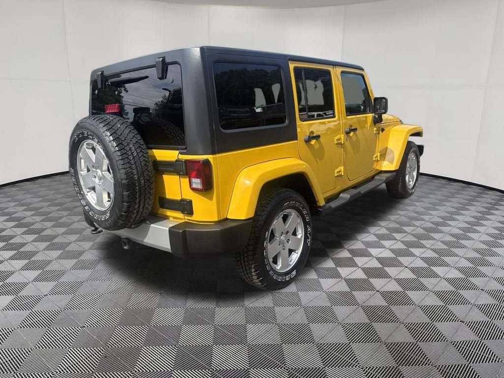 Used 2011 Jeep Wrangler Unlimited Sahara w/ Dual Top Group AWD/4WD image 11